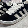 Tienda de ropa y zapatillas zapatilla