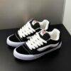 Tienda de ropa y zapatillas zapatilla